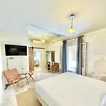 Blue Sardine Boutique (adults Only) Гостевой дом
